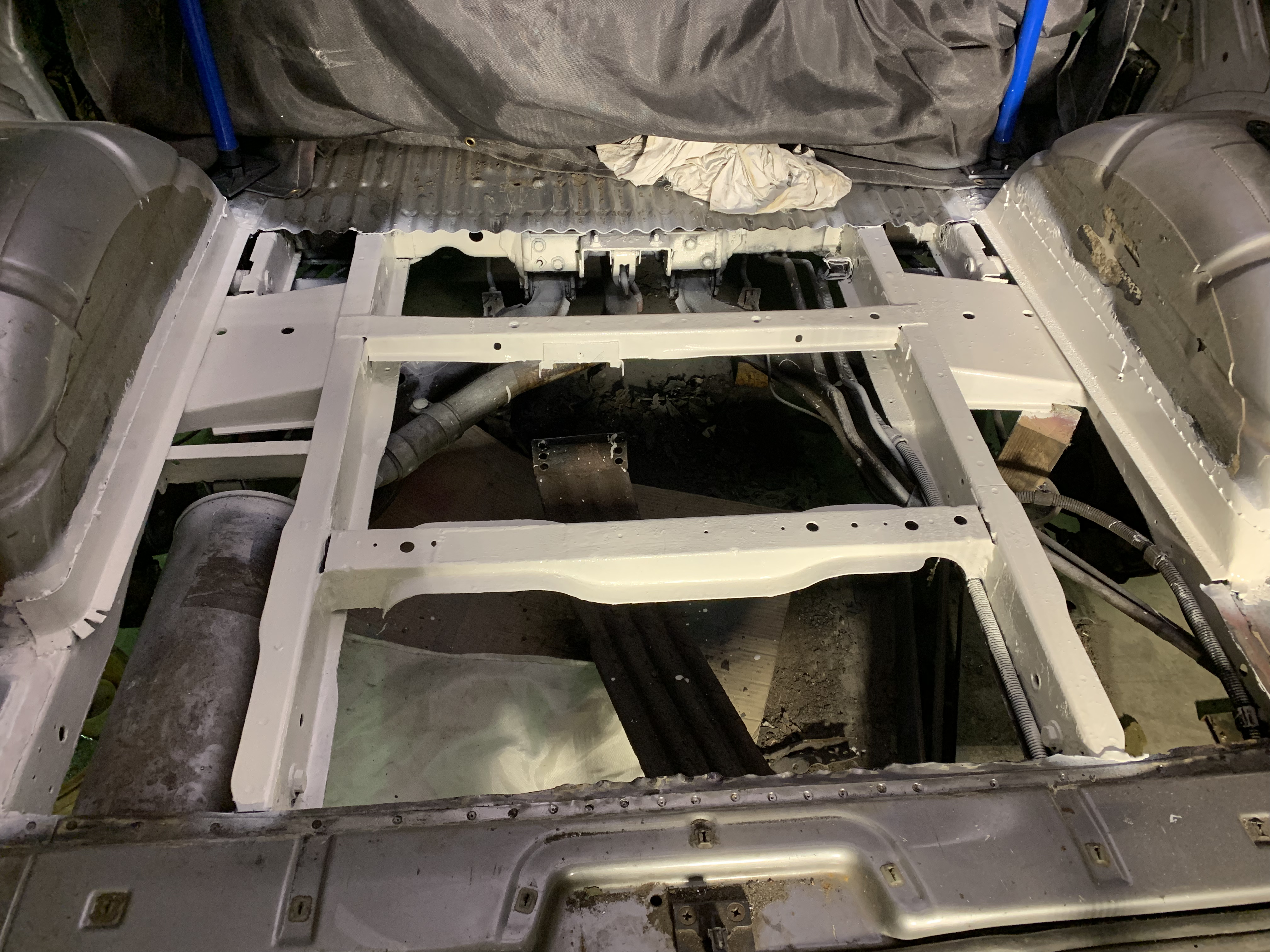 VW T4 Federaufnahme Federteller links - Nachbau kein Originalteil