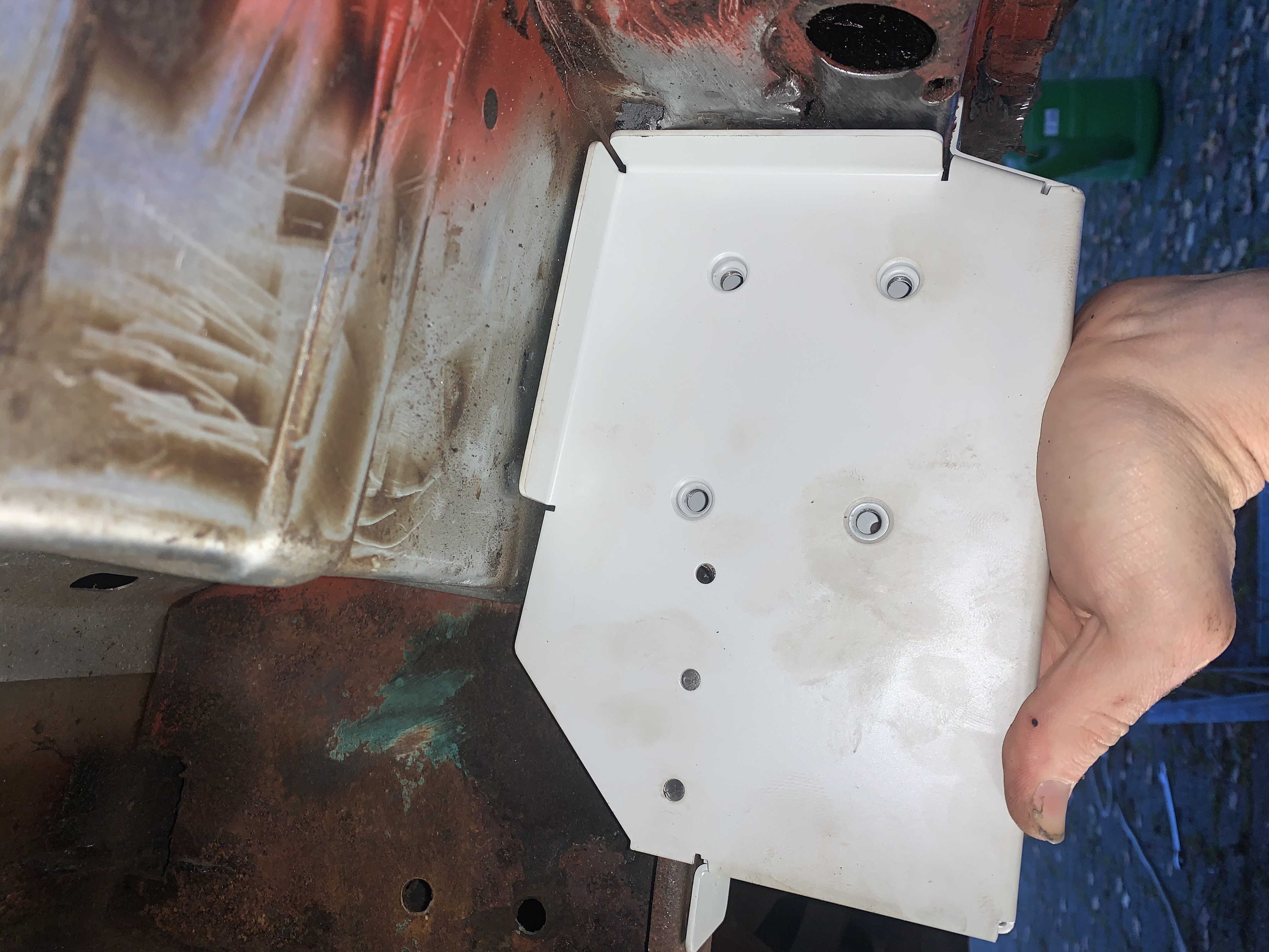 VW T4 Wagenheberaufnahme rechts - Nachbau kein Originalteil