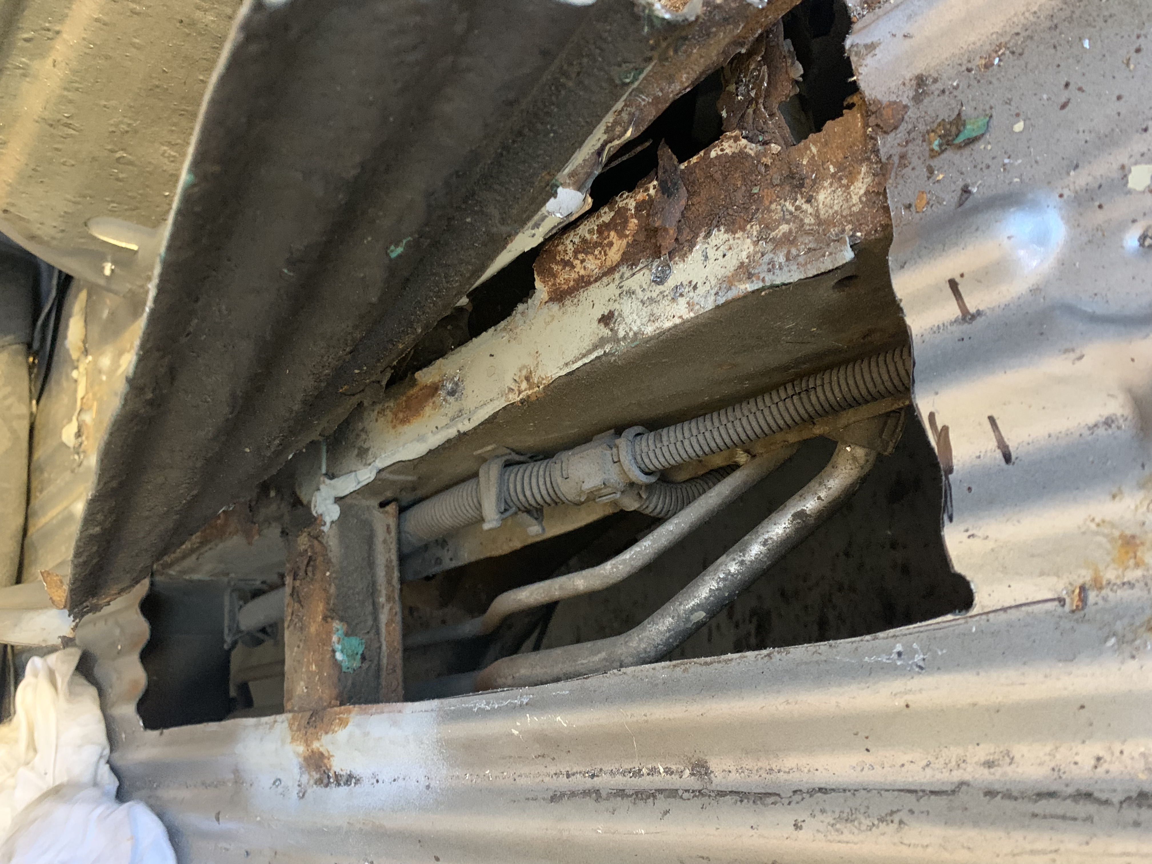 VW T4 Federaufnahme Federteller rechts - Nachbau kein Originalteil