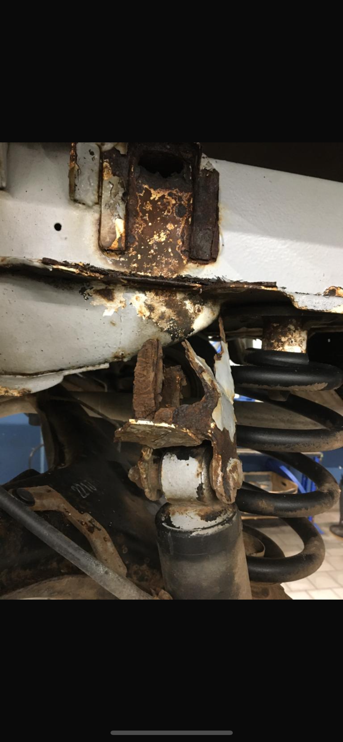 VW T4 Stoßdämpferaufnahme Doka/Pritsche - Nachbau kein Originalteil