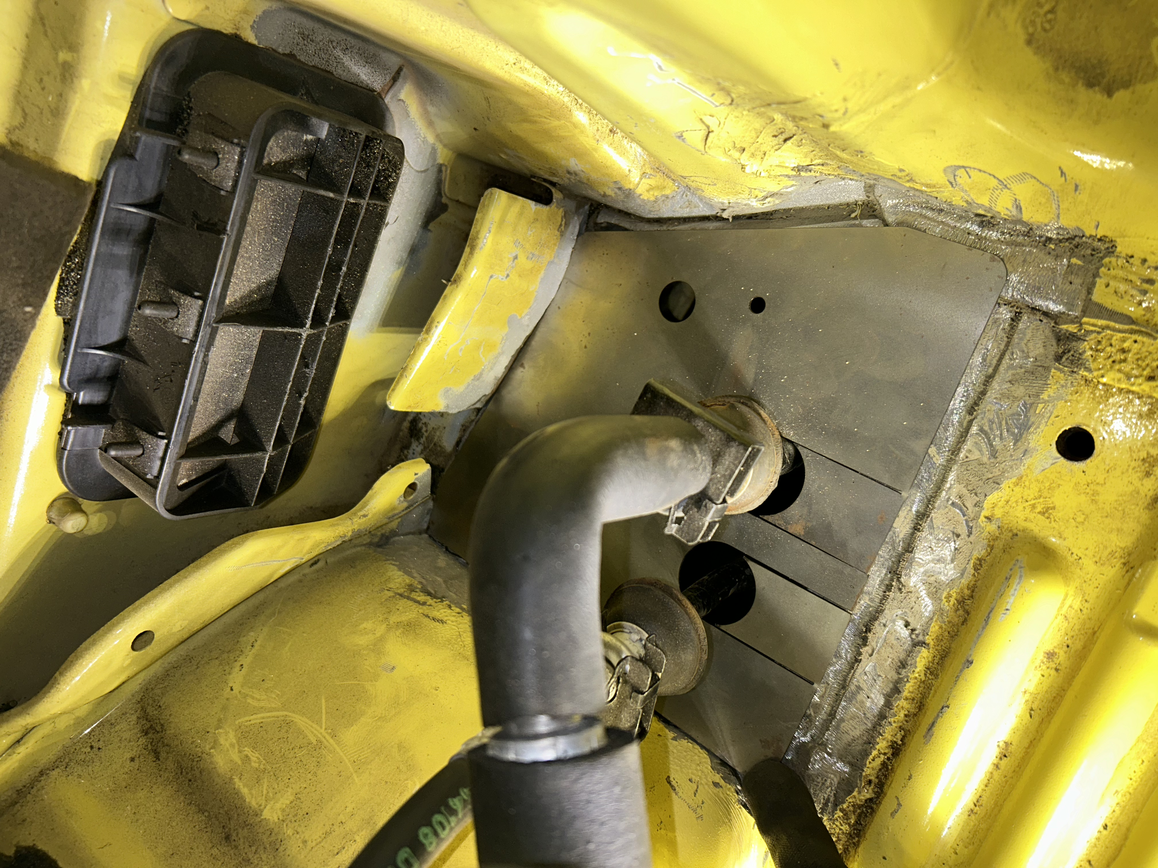 VW T4 Klimablech hinten rechts - Nachbau kein Originalteil VW T4 Klimablech hinten rechts - Nachbau kein Originalteil