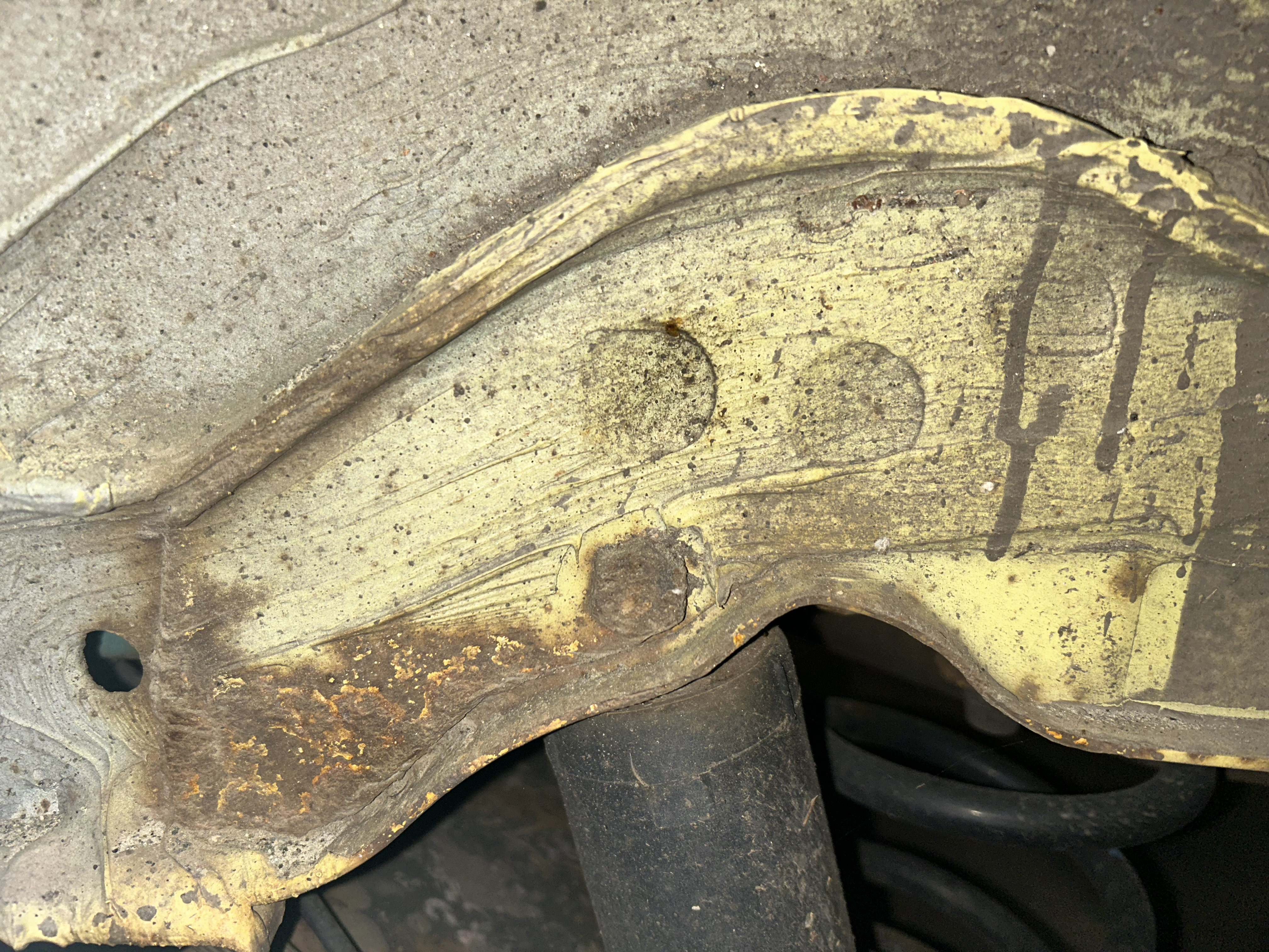 VW T4 1 Paar Verstärkungsbleche Stoßdämpfer hinten als Set links und rechts Version 1 (gerade) - Nachbau kein Originalteil